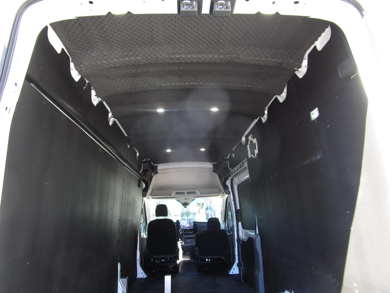 Ford Transit Cargo Van T-250 148" EL Hi Rf 9070 GVWR RWD 2024