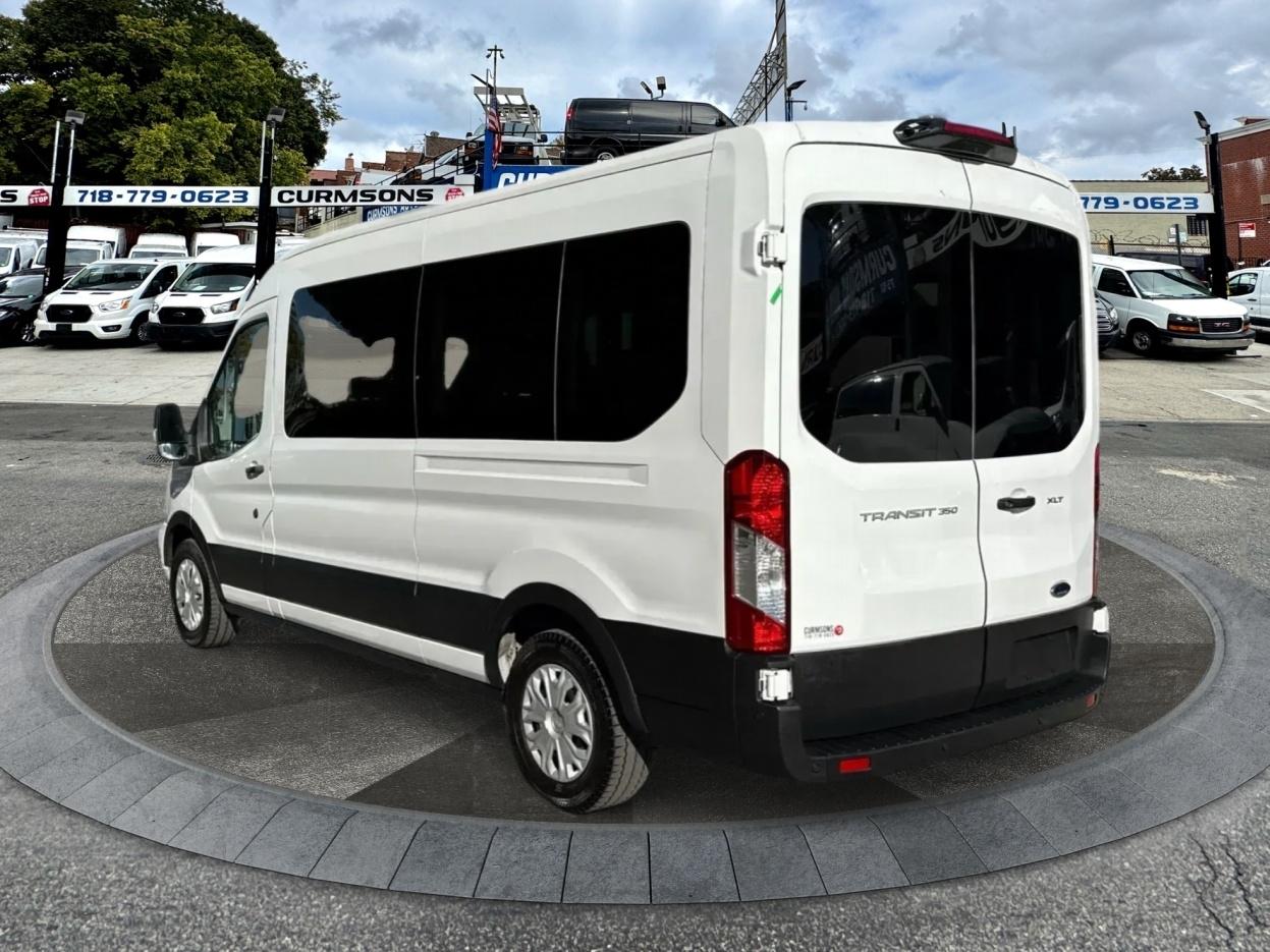 Ford Transit Passenger Wagon T-350 148" Med Roof XLT RWD 2025