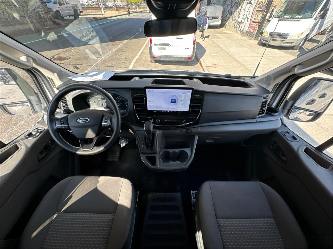Ford Transit Passenger Wagon T-350 148" Med Roof XLT RWD 2025