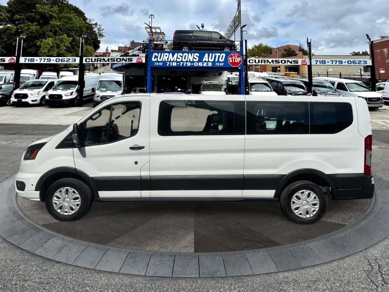 Ford Transit Passenger Wagon T-350 148" Low Roof XLT RWD 2025