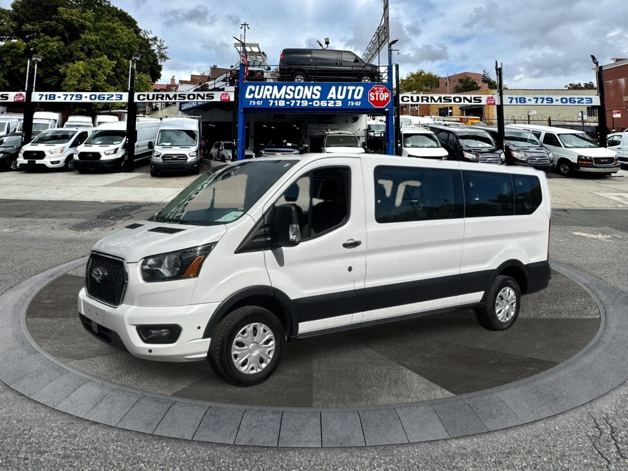 Ford Transit Passenger Wagon T-350 148" Low Roof XLT RWD 2025