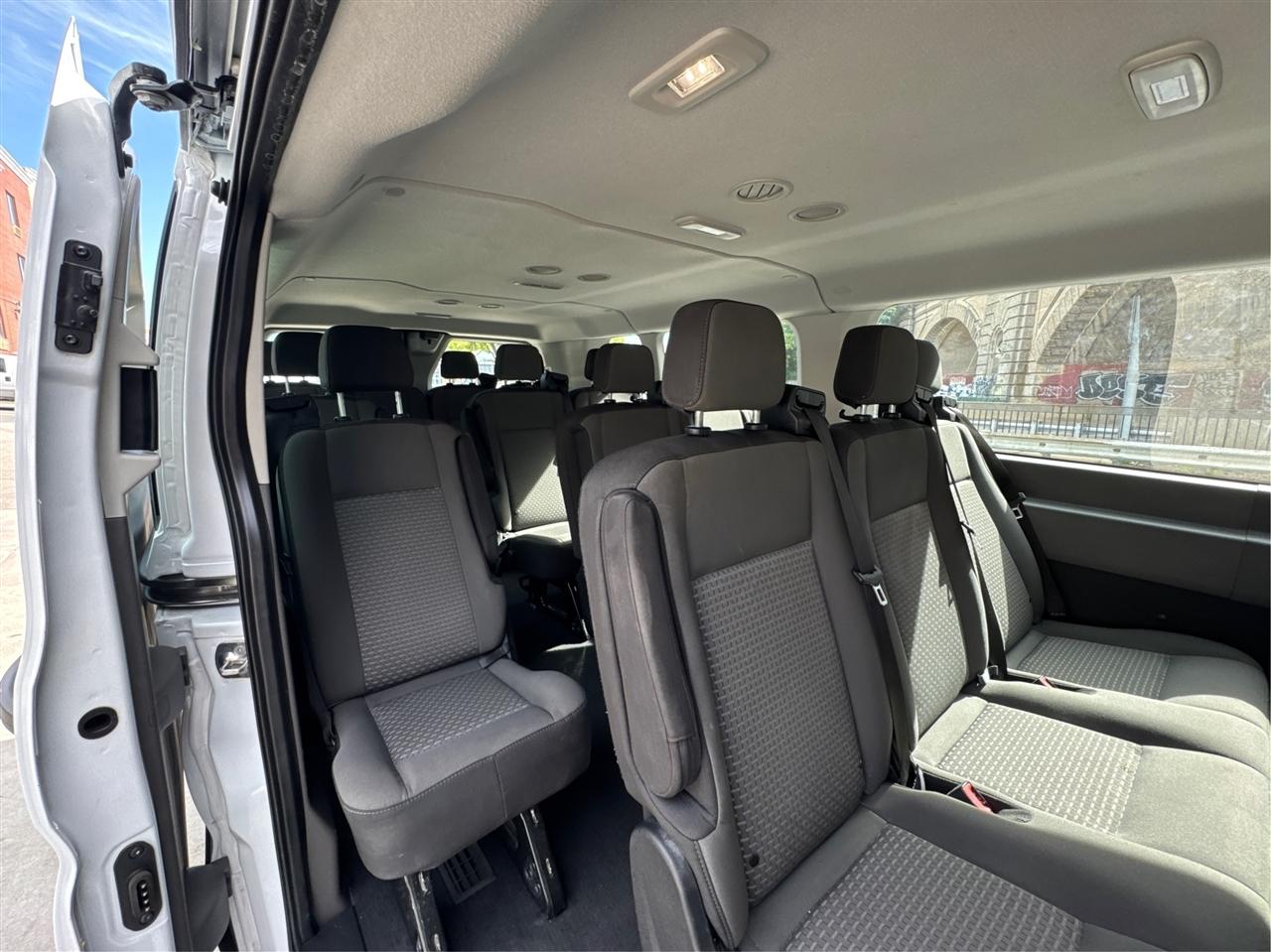 Ford Transit Passenger Wagon T-350 148" Low Roof XLT RWD 2025