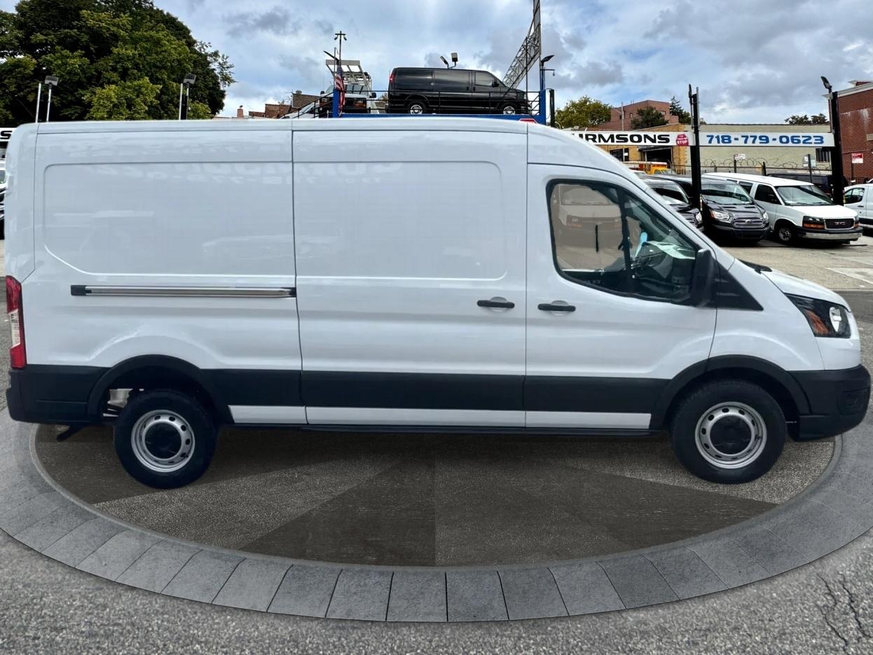 Ford Transit Cargo Van T-250 148" Med Rf 9000 GVWR Sliding RH Dr 2021