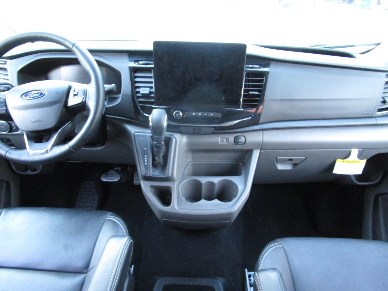 Ford Transit Passenger Wagon T-350 148" Low Roof XLT RWD 2026