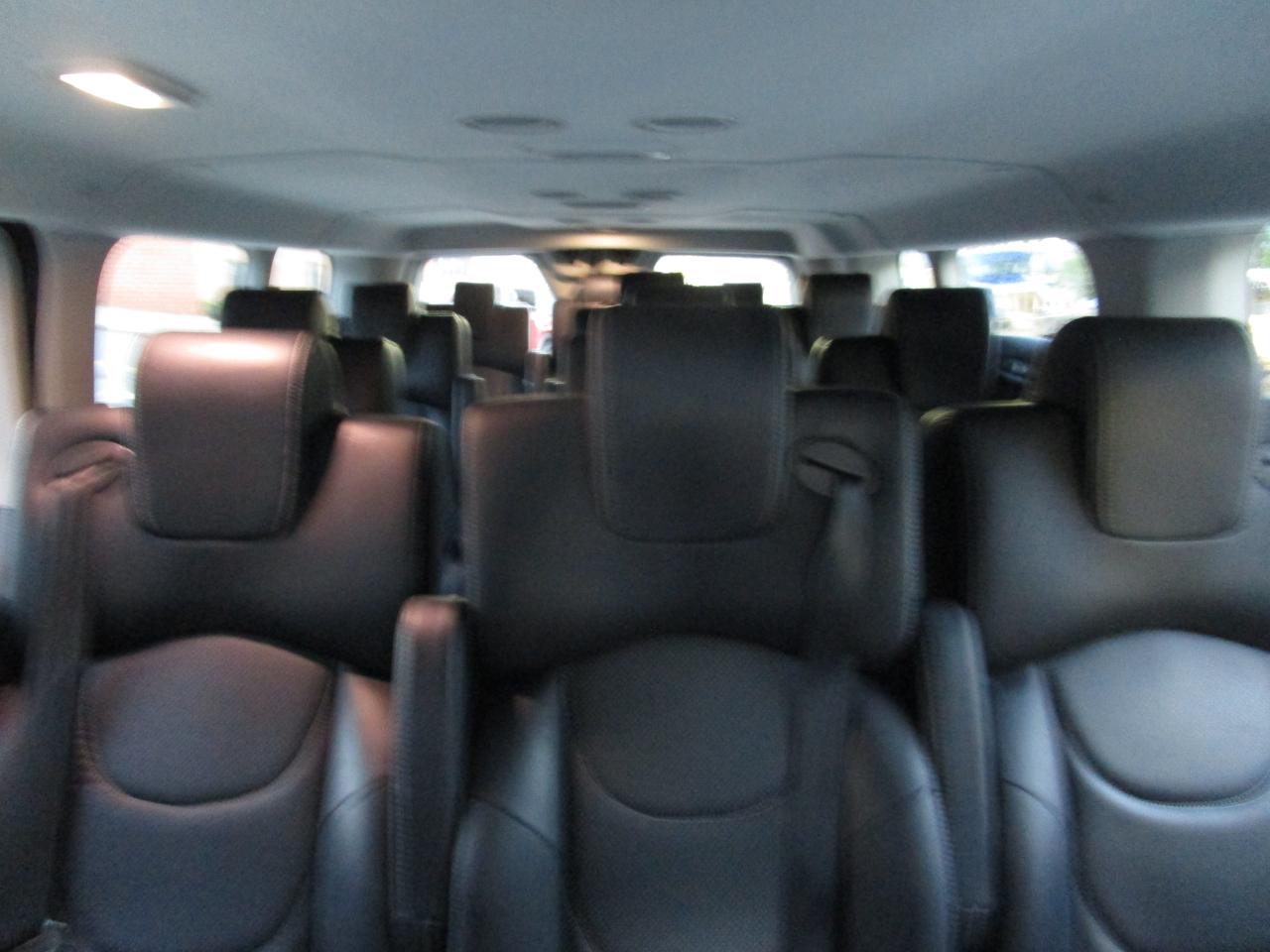 Ford Transit Passenger Wagon T-350 148" Low Roof XLT RWD 2026
