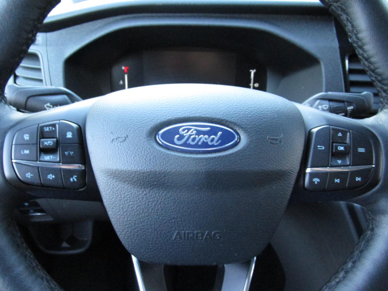 Ford Transit Passenger Wagon T-350 148" Low Roof XLT RWD 2026