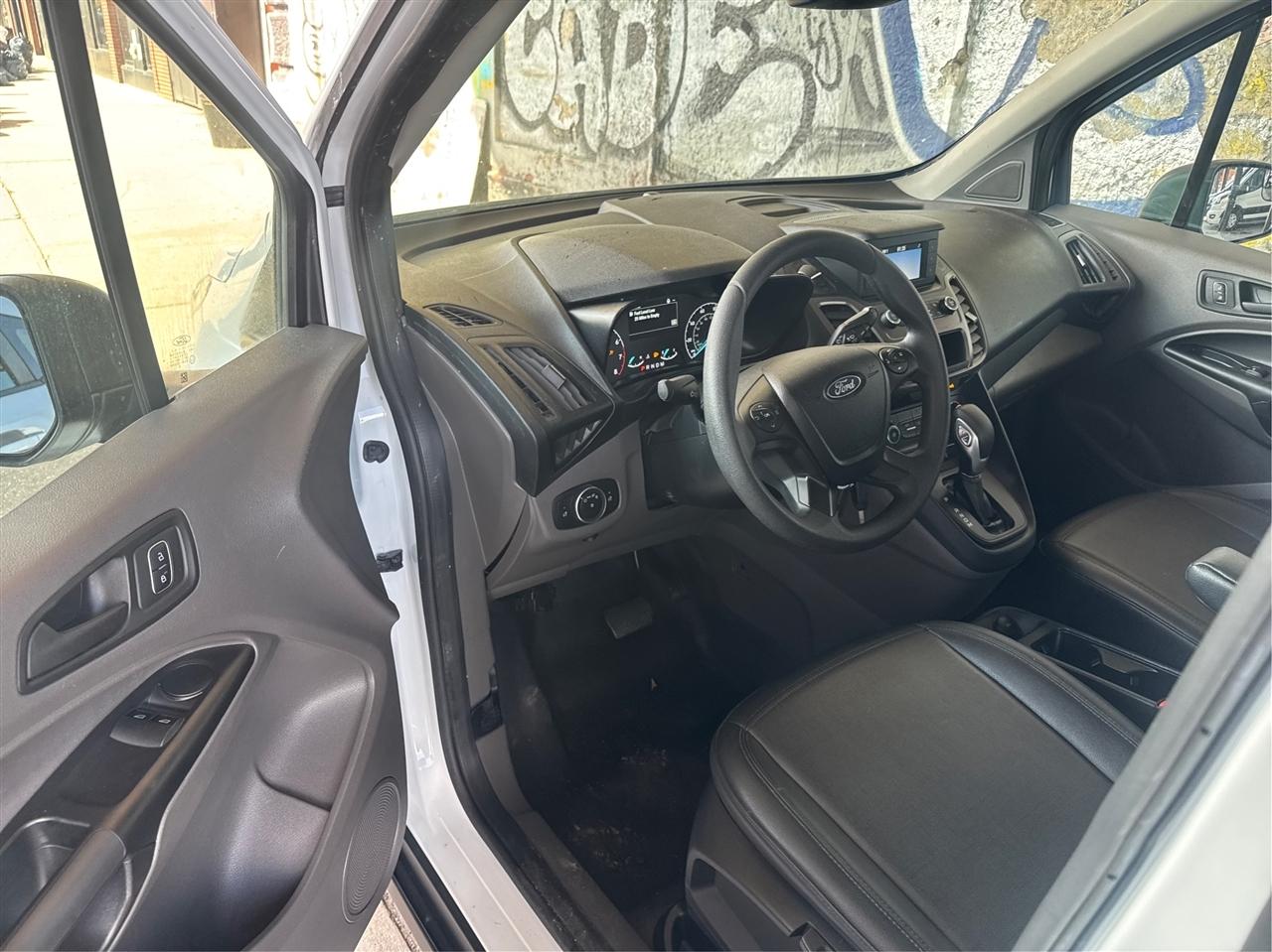 Ford Transit Connect Van XL LWB w/Rear Symmetrical Doors 2023