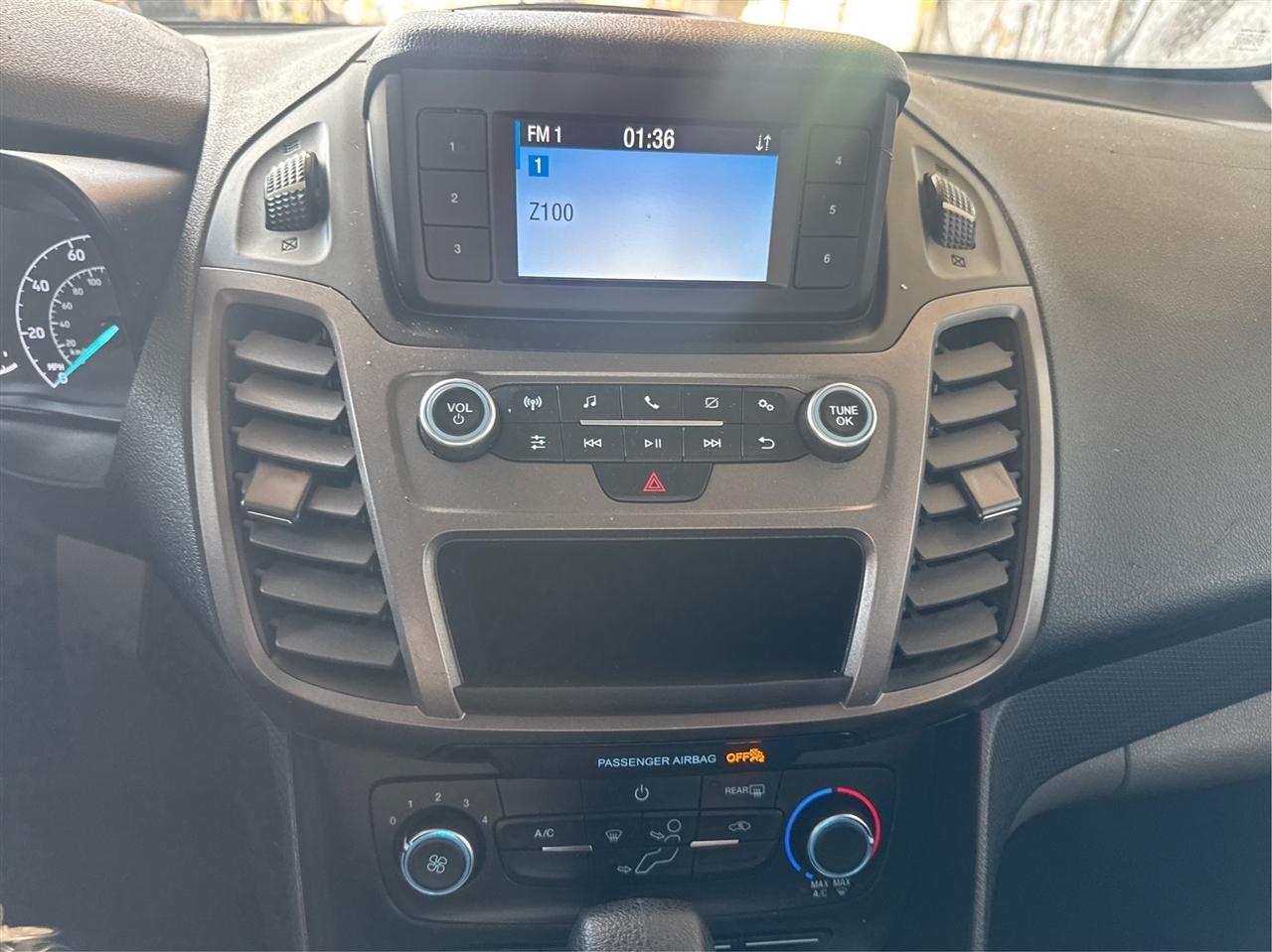 Ford Transit Connect Van XL LWB w/Rear Symmetrical Doors 2023