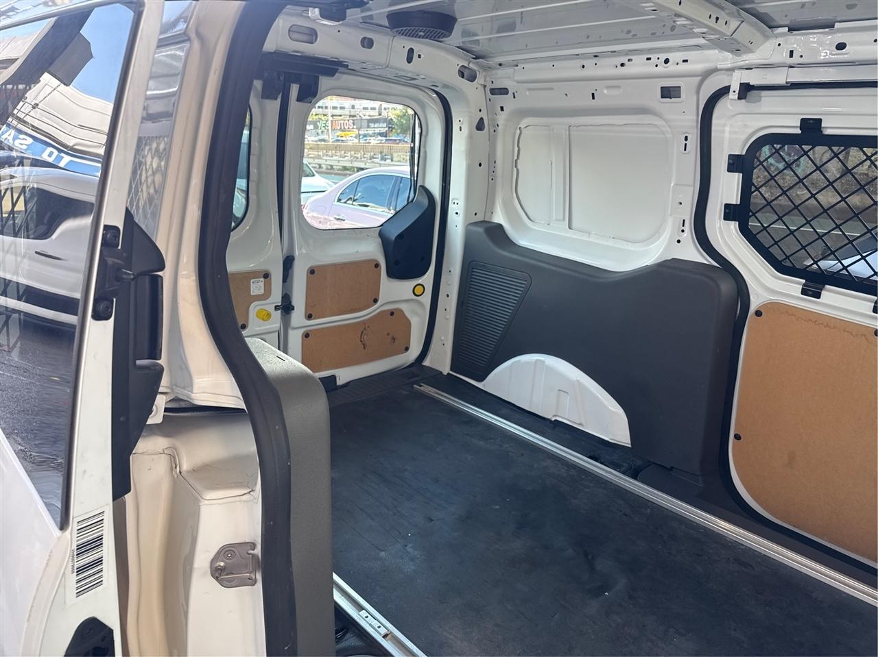 Ford Transit Connect Van XL LWB w/Rear Symmetrical Doors 2023
