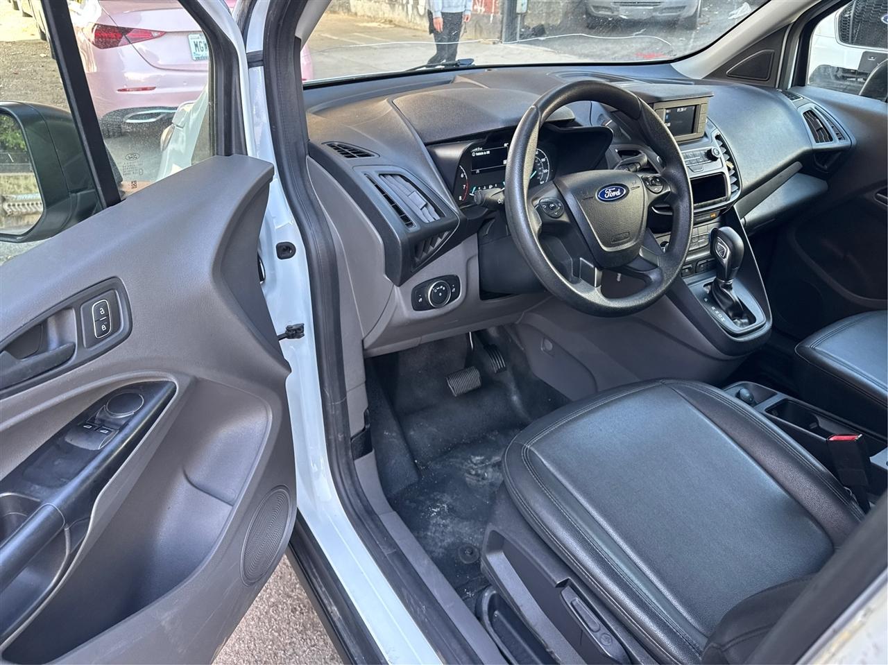 Ford Transit Connect Van XL LWB w/Rear Symmetrical Doors 2022