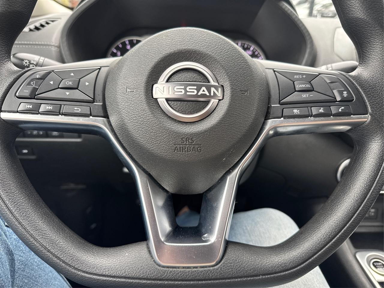 Nissan Sentra SV CVT 2025