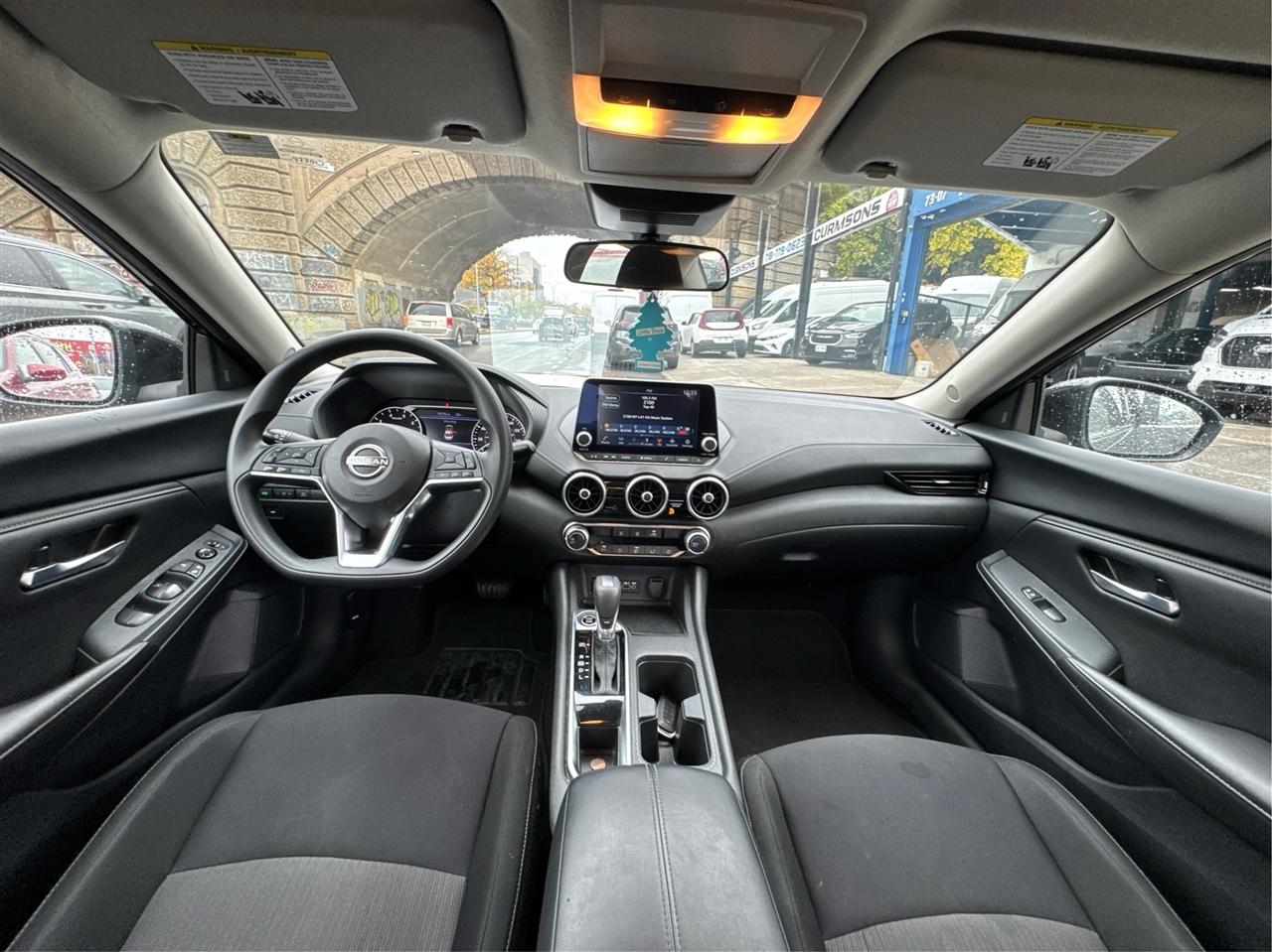 Nissan Sentra SV CVT 2025