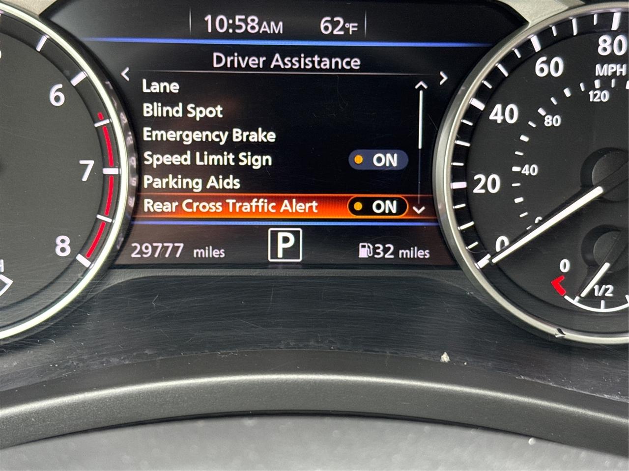 Nissan Sentra SV CVT 2025