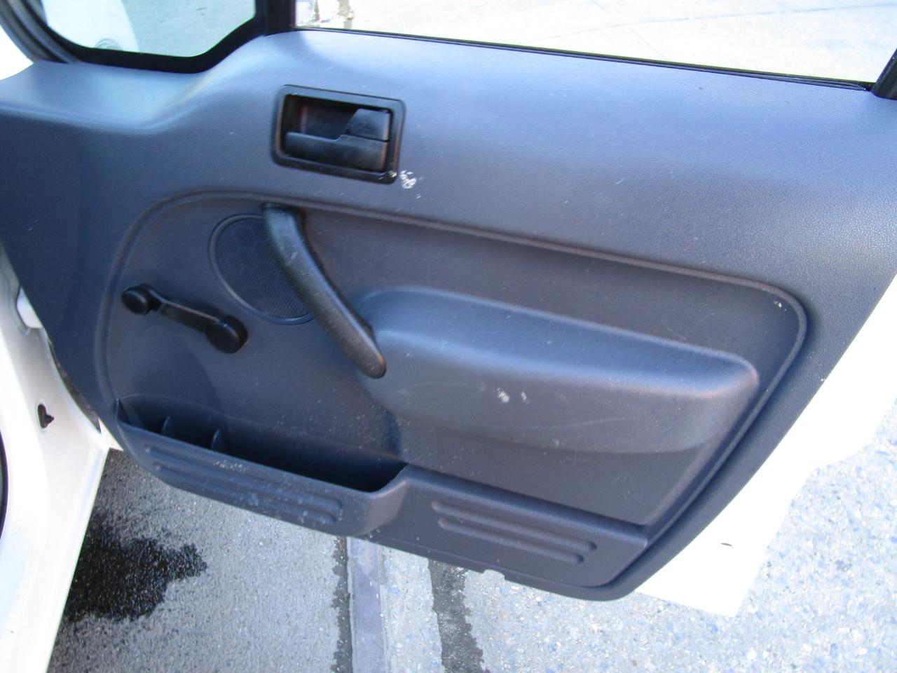 Ford Transit Connect 114.6" XL w/o side or rear door glass 2013