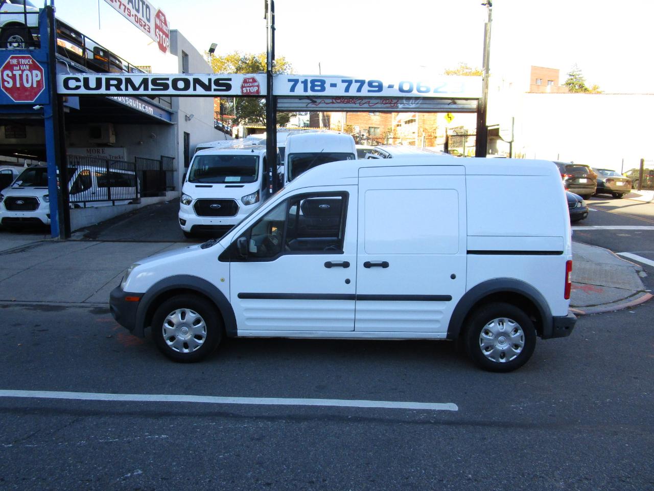 Ford Transit Connect 114.6" XL w/o side or rear door glass 2013