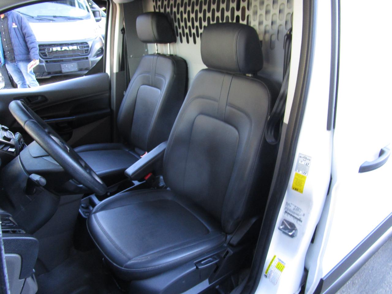 Ford Transit Connect Van XL LWB w/Rear Symmetrical Doors 2023