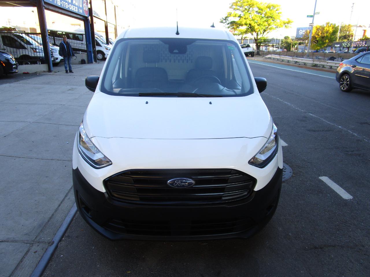 Ford Transit Connect Van XL LWB w/Rear Symmetrical Doors 2023