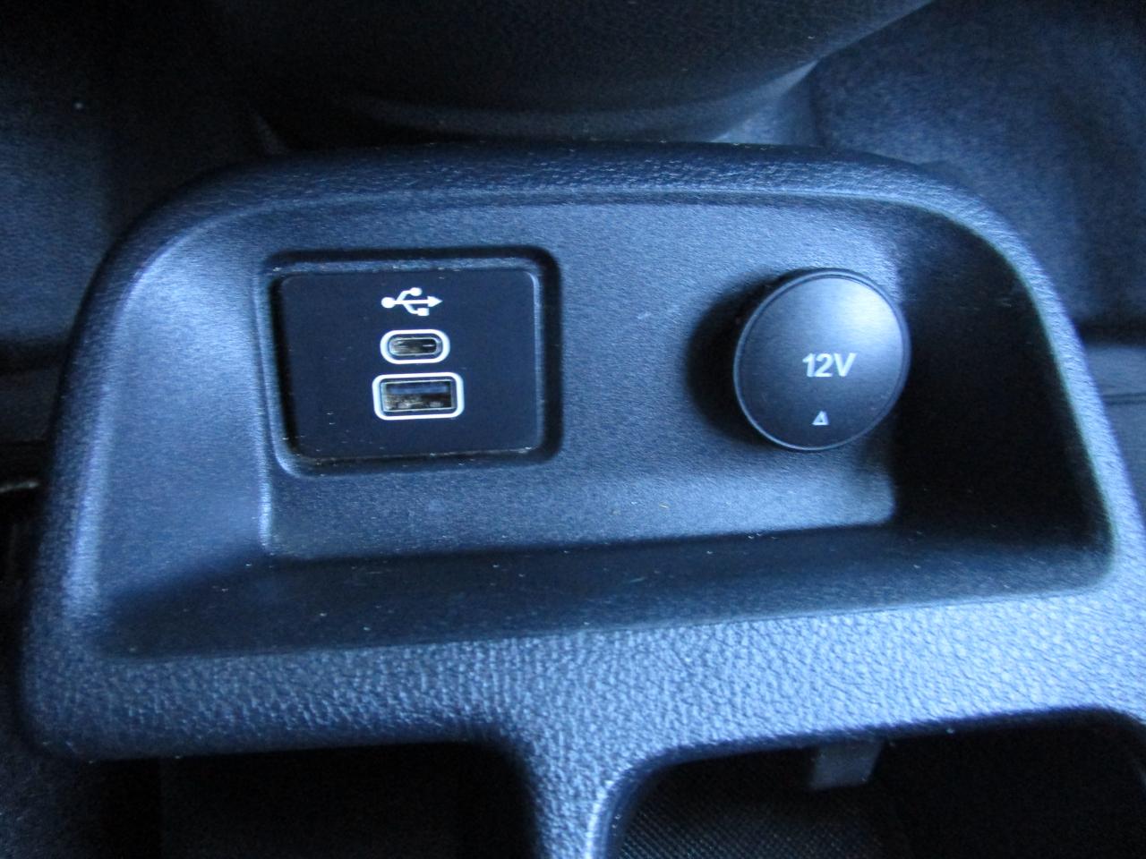 Ford Transit Connect Van XL LWB w/Rear Symmetrical Doors 2023