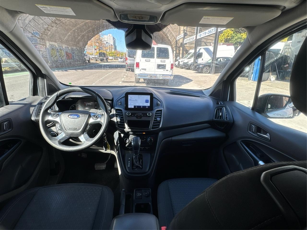 Ford Transit Connect Van XLT LWB w/Rear Symmetrical Doors 2022