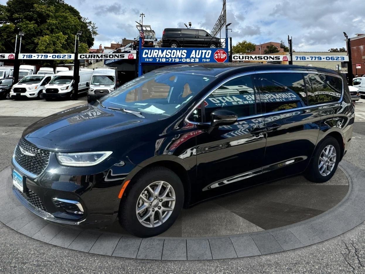 Chrysler Pacifica Select FWD 2025