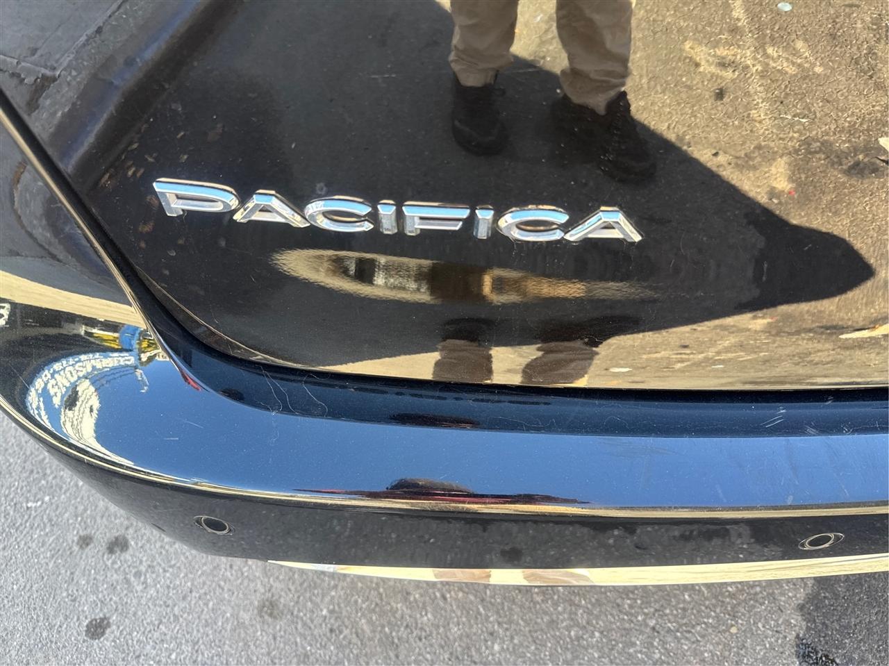 Chrysler Pacifica Select FWD 2025