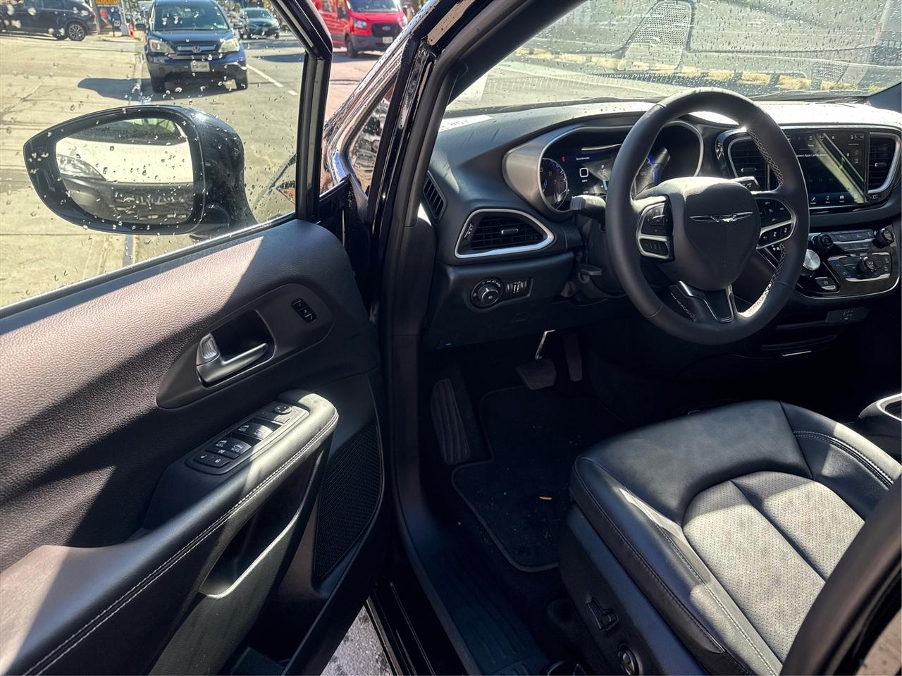 Chrysler Pacifica Select FWD 2026