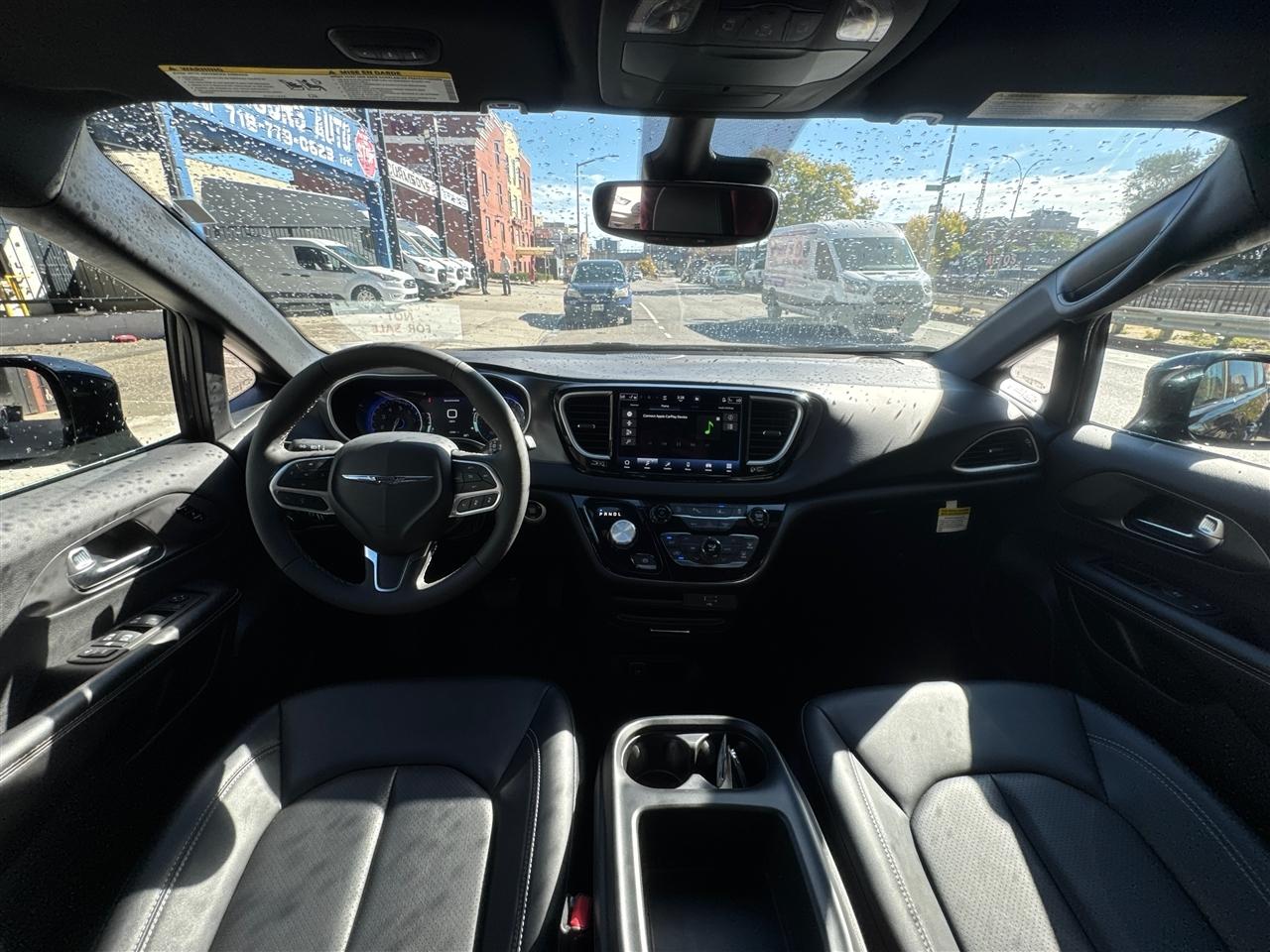 Chrysler Pacifica Select FWD 2026