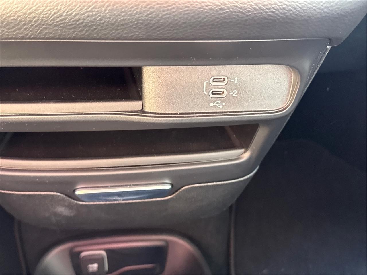 Chrysler Pacifica Select FWD 2026