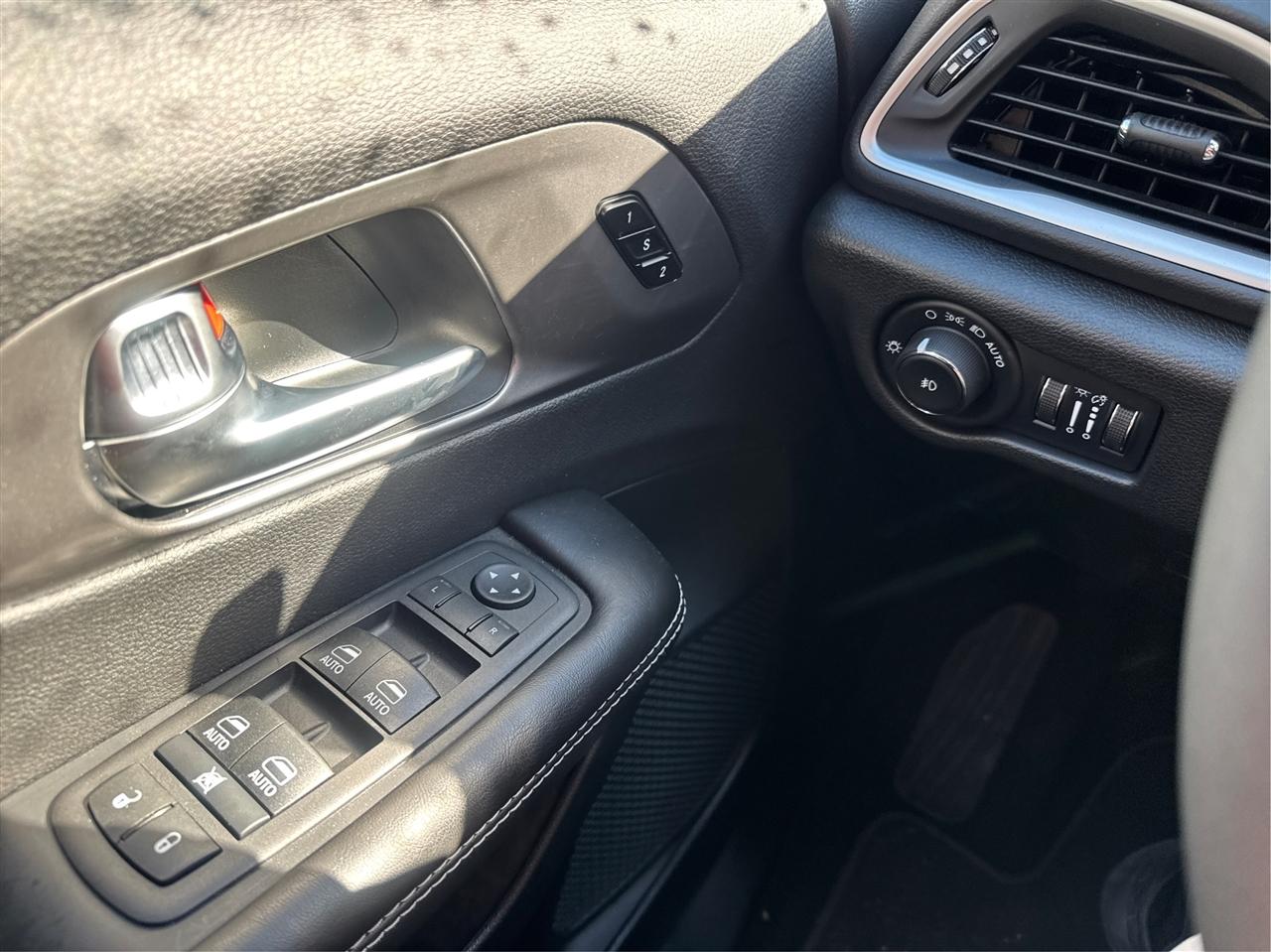 Chrysler Pacifica Select FWD 2026