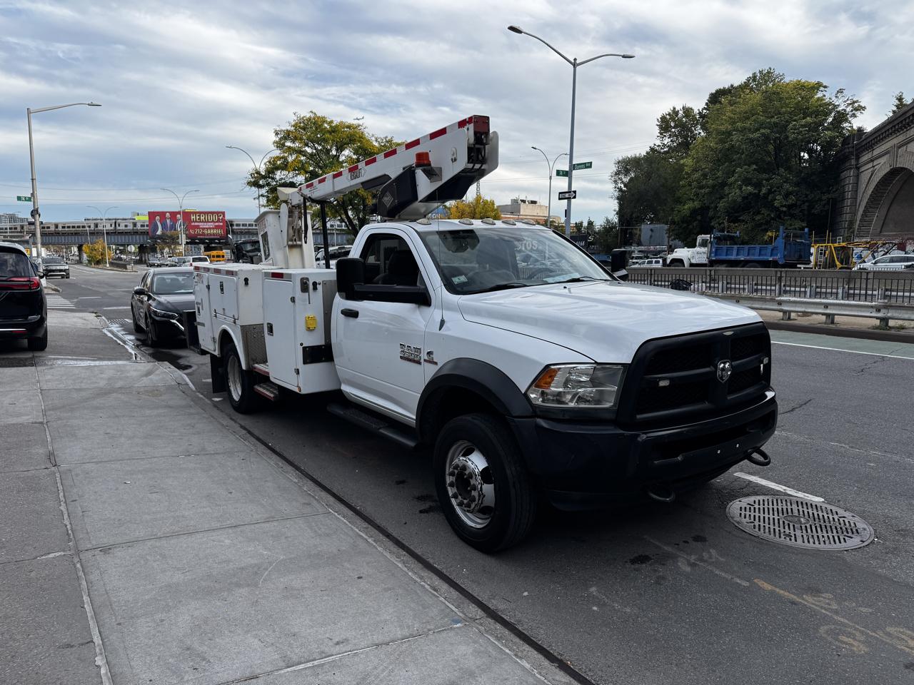 RAM 4500 2WD Reg Cab 168" WB 84" CA Tradesman 2013