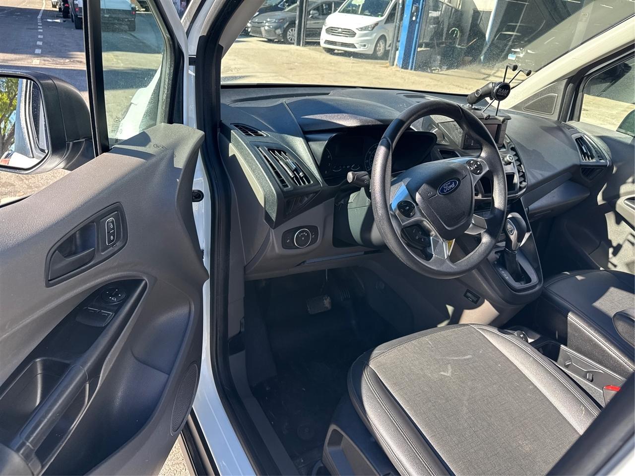 Ford Transit Connect Van XL LWB w/Rear Symmetrical Doors 2022