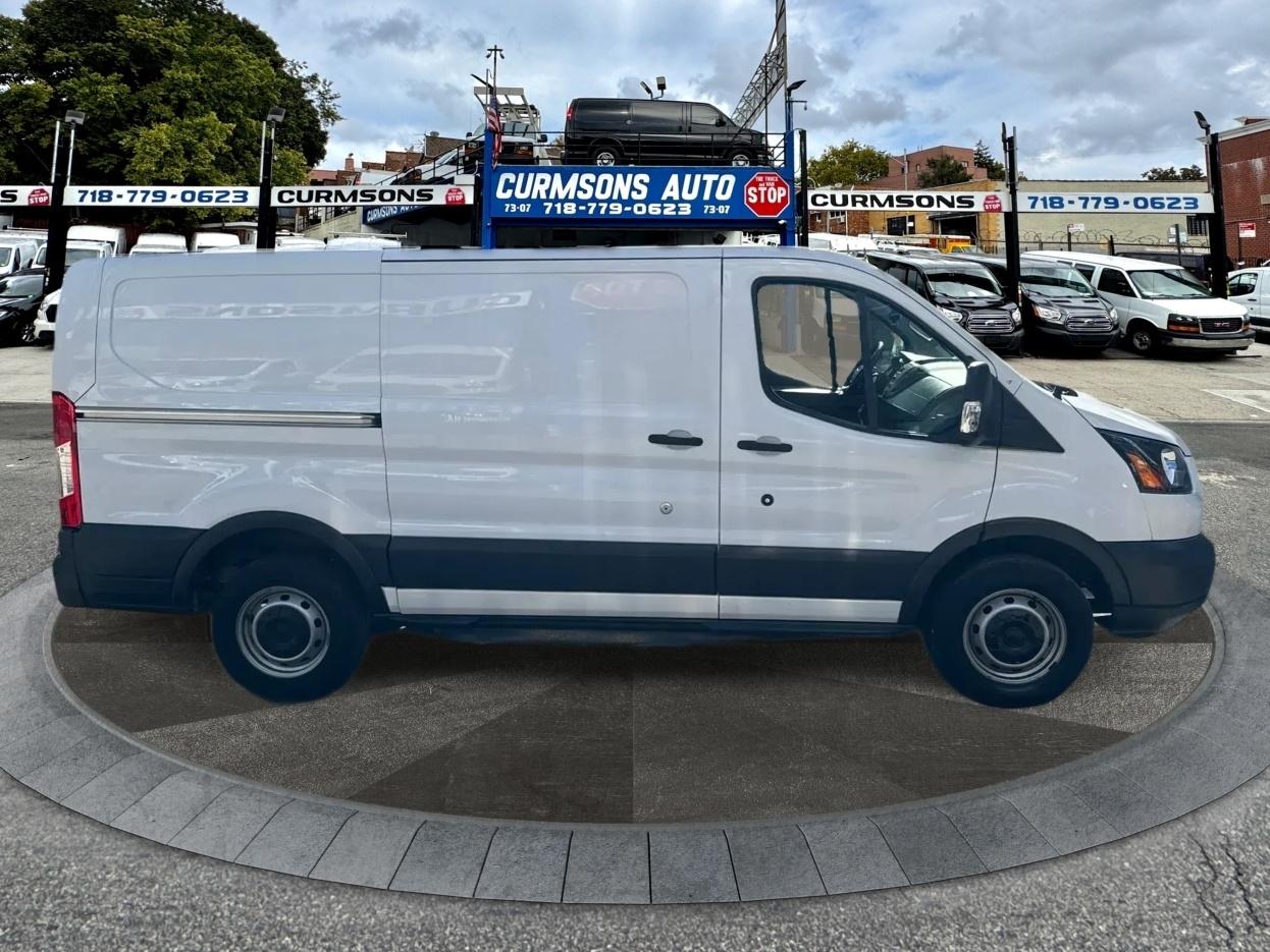 Ford Transit Van T-250 130" Low Rf 9000 GVWR Sliding RH Dr 2018