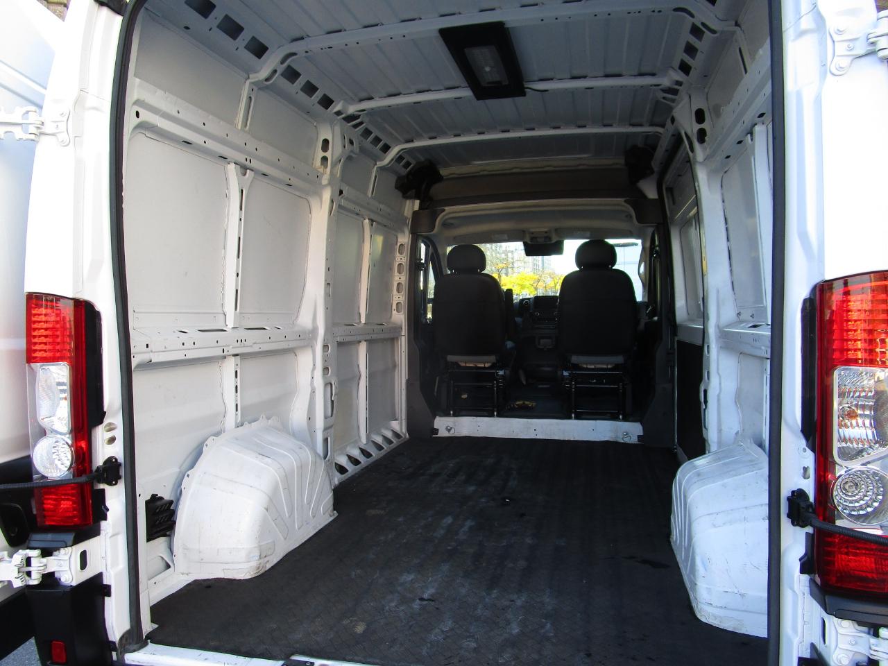 RAM ProMaster Cargo Van Tradesman 2500 High Roof 136" WB w/Pass Seat 2025