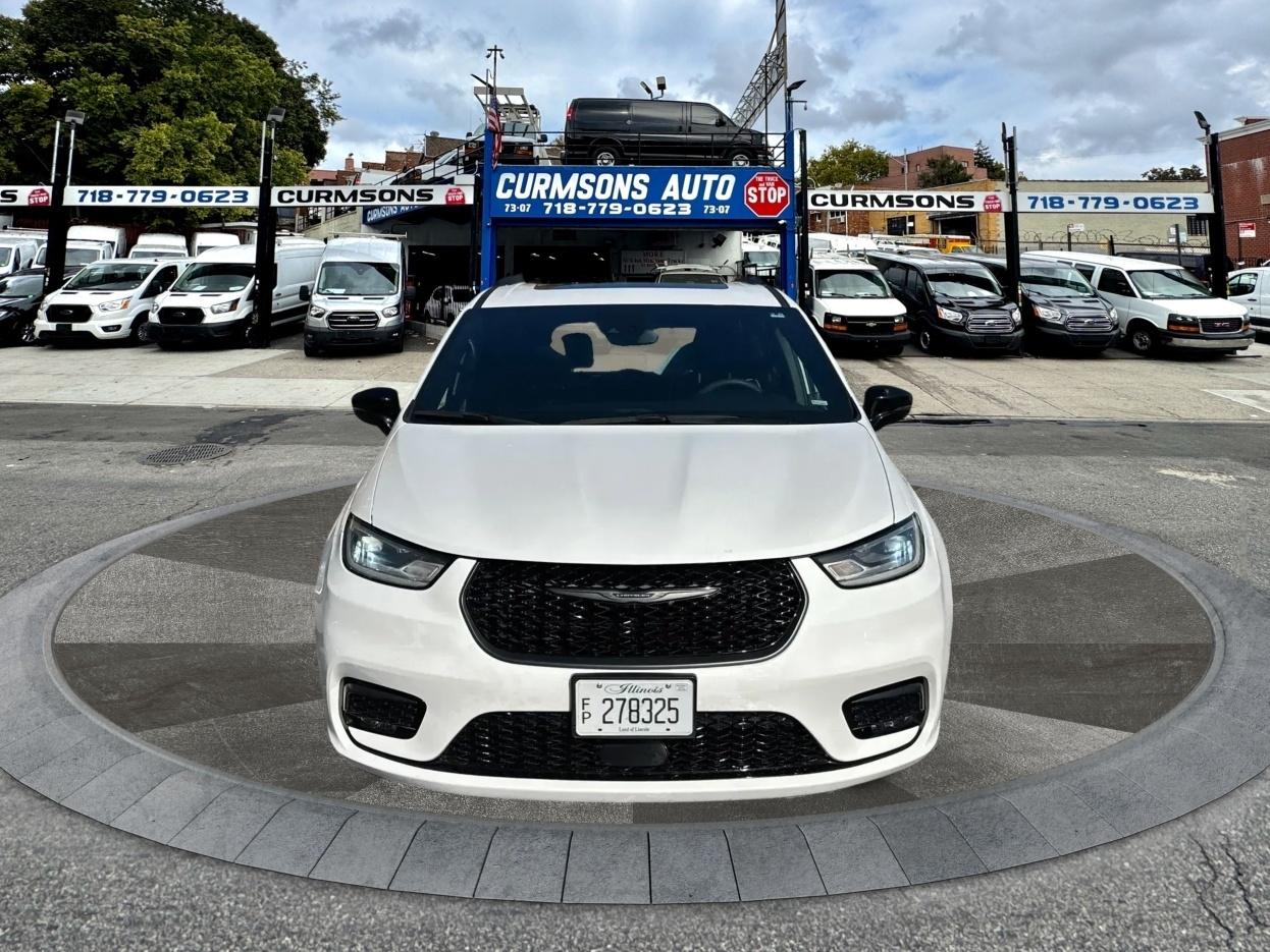 Chrysler Pacifica Limited FWD 2025