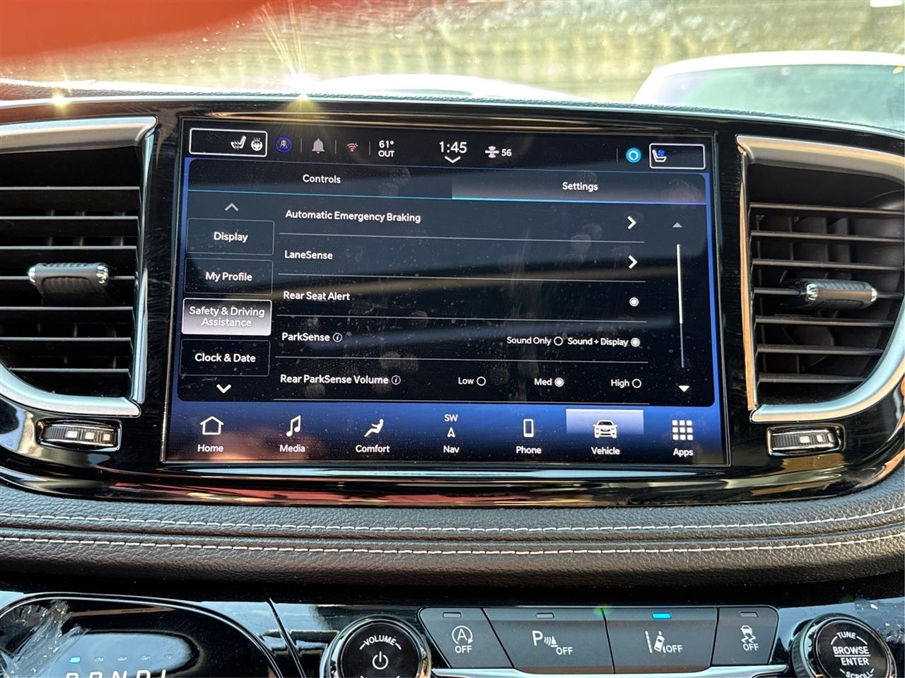 Chrysler Pacifica Limited FWD 2025
