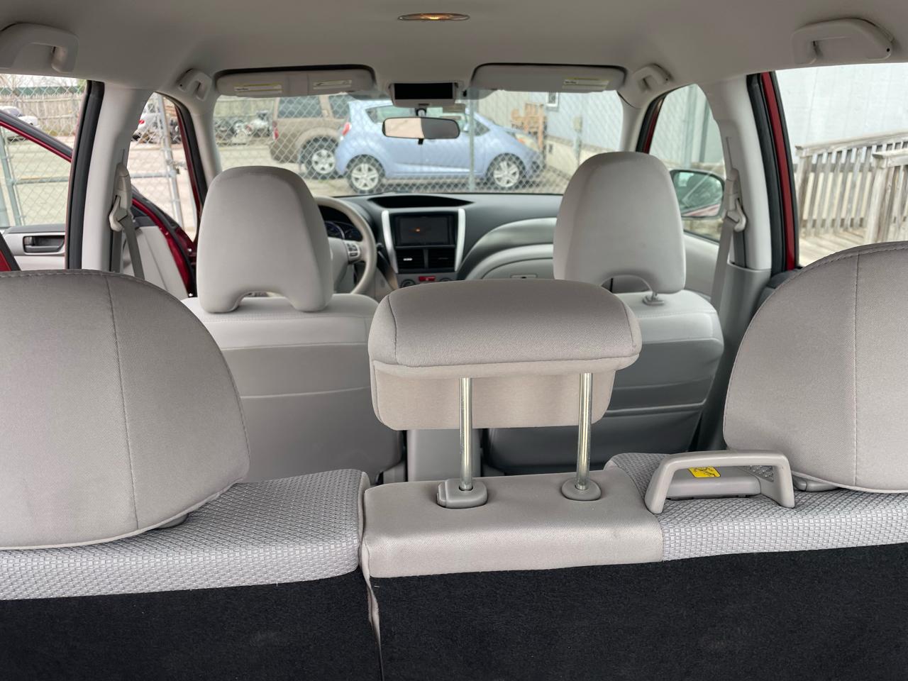 Subaru Forester 2.5X 2013