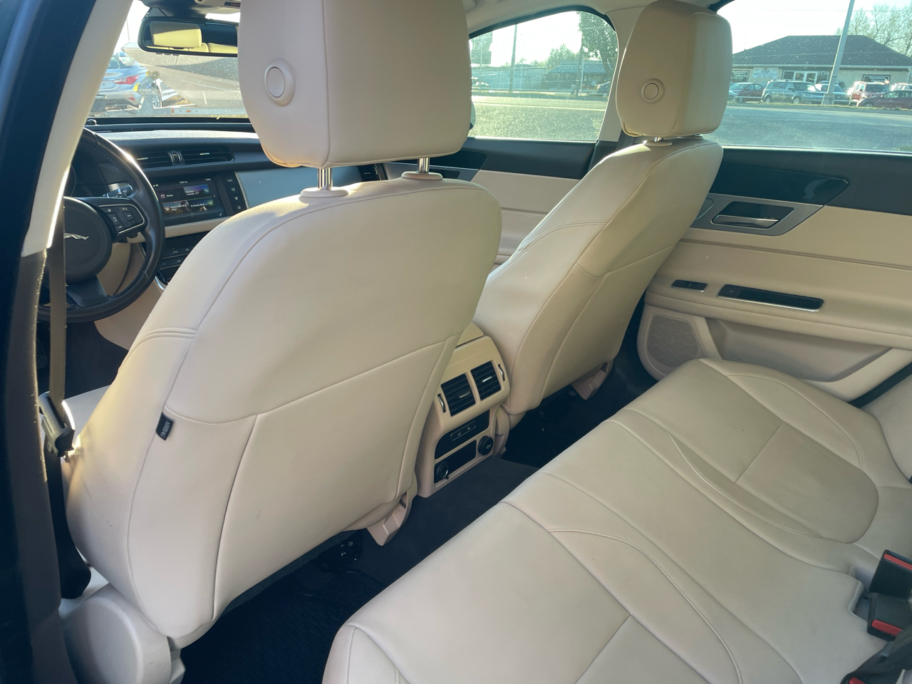 Jaguar XF-Series 35t Premium 2017