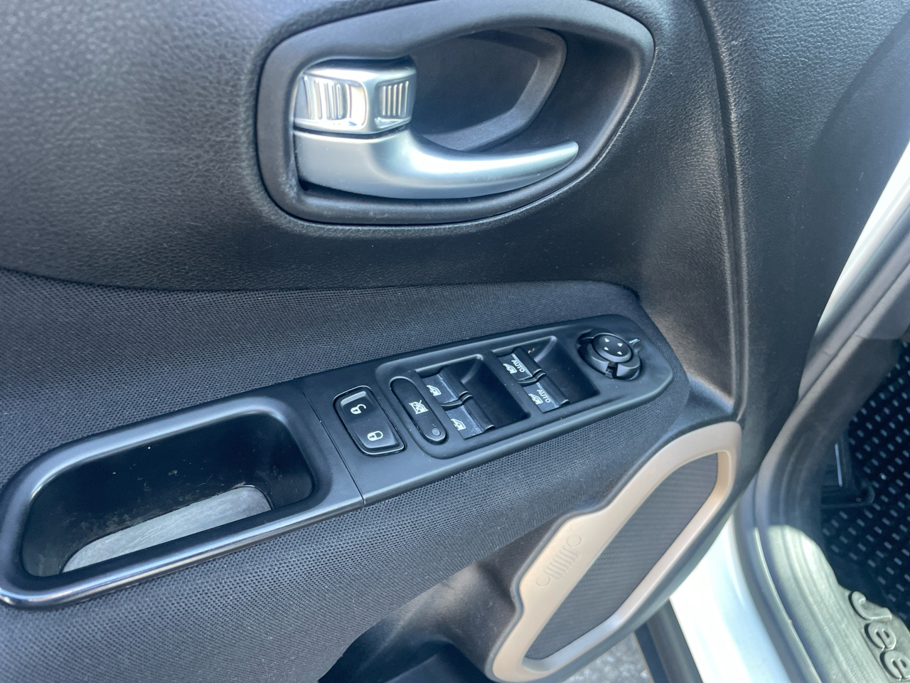 Jeep Renegade Latitude 4WD 2016