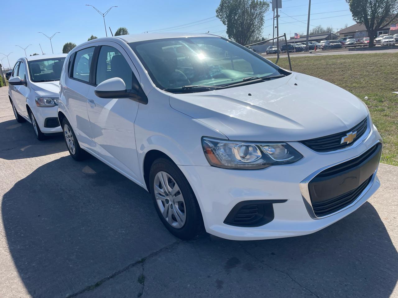 Chevrolet Sonic FL Auto Hatchback 2017