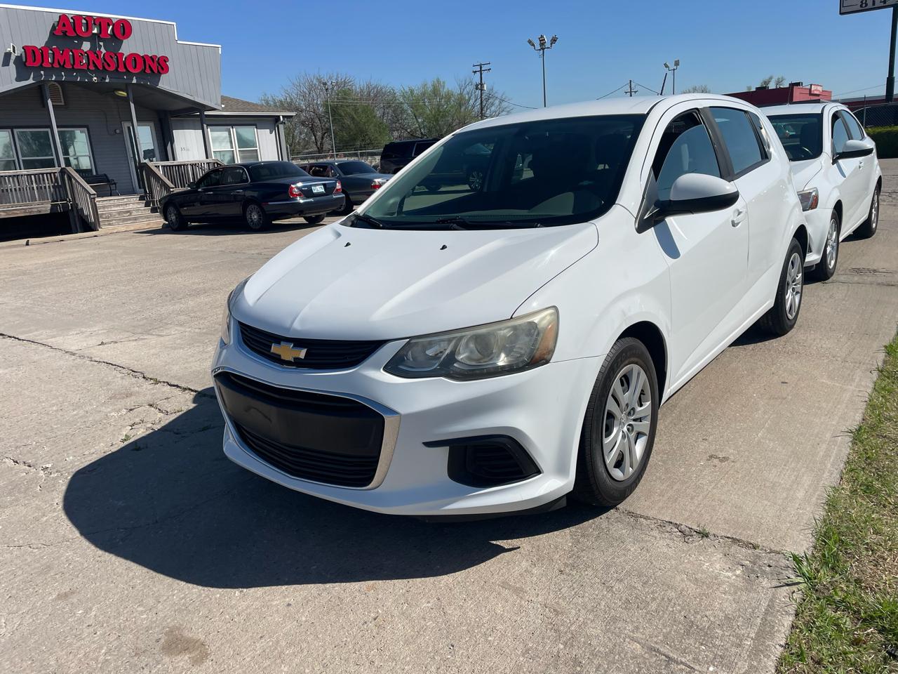 Chevrolet Sonic FL Auto Hatchback 2017