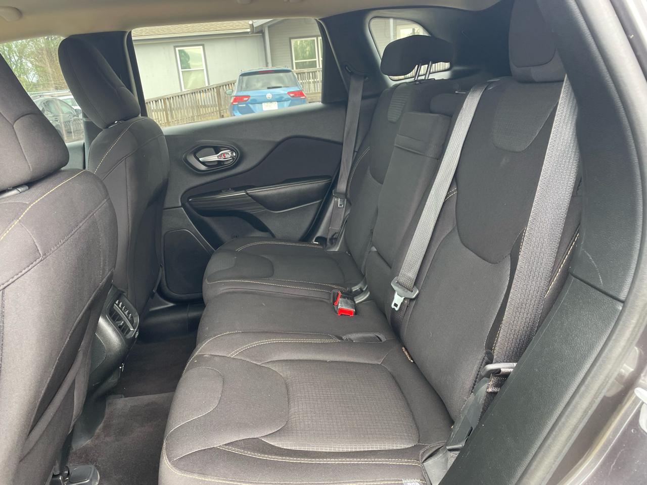 Jeep Cherokee Latitude 4WD 2016