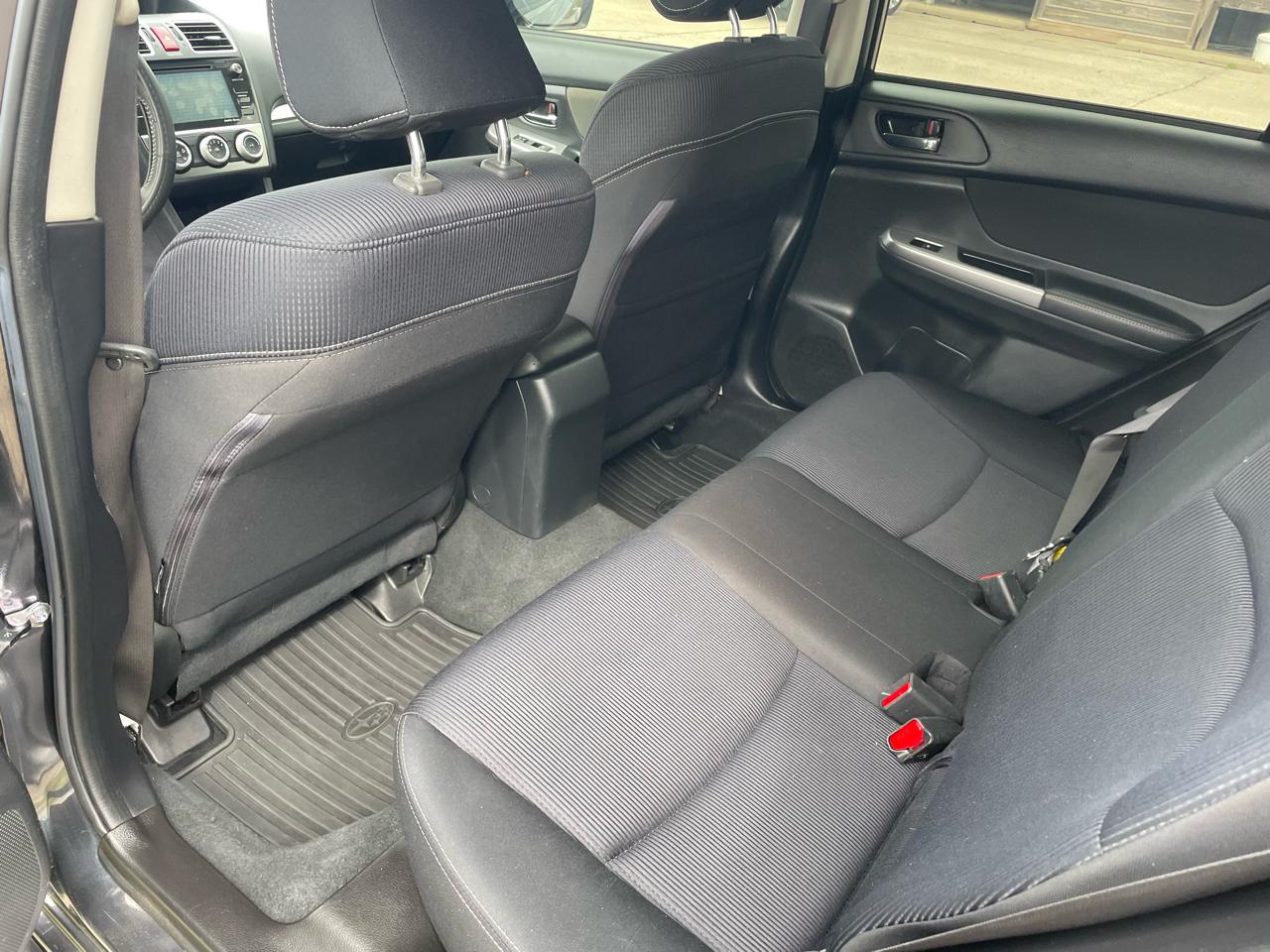 Subaru Impreza 2.0i Sport Limited PZEV 5-Door 2016