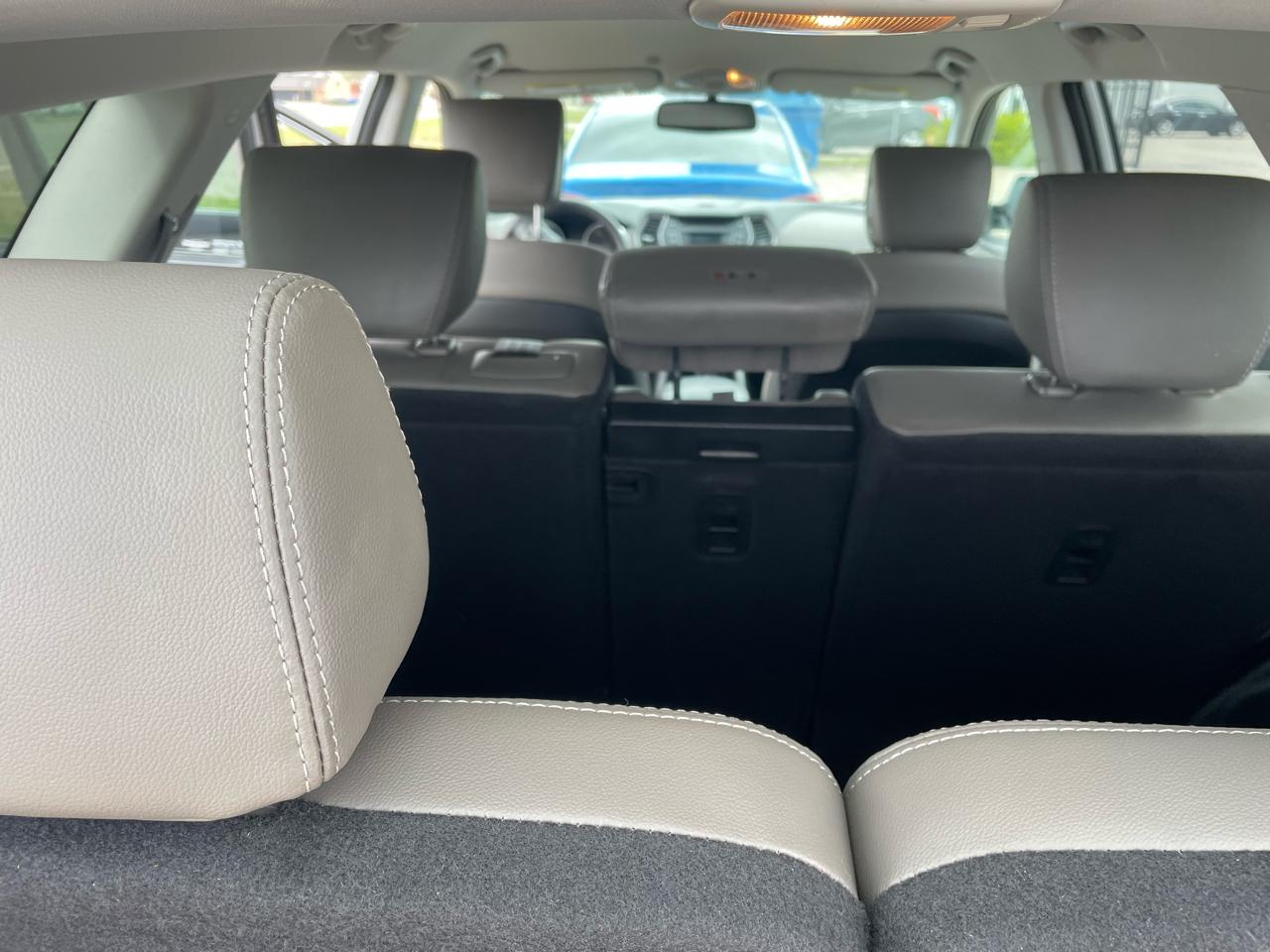 Hyundai Santa Fe Limited FWD 2016