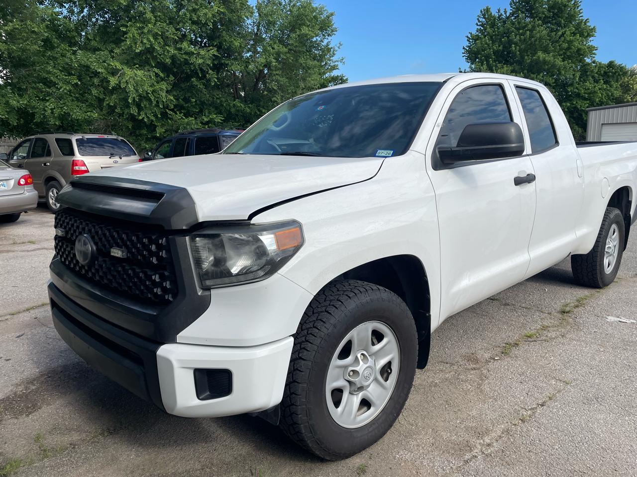 Toyota Tundra SR5 5.7L V8 Double Cab 2WD 2020