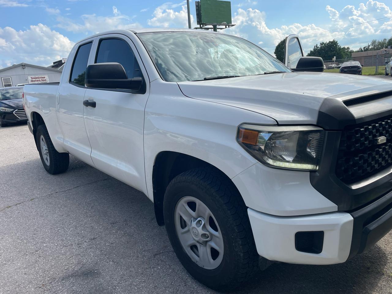 Toyota Tundra SR5 5.7L V8 Double Cab 2WD 2020