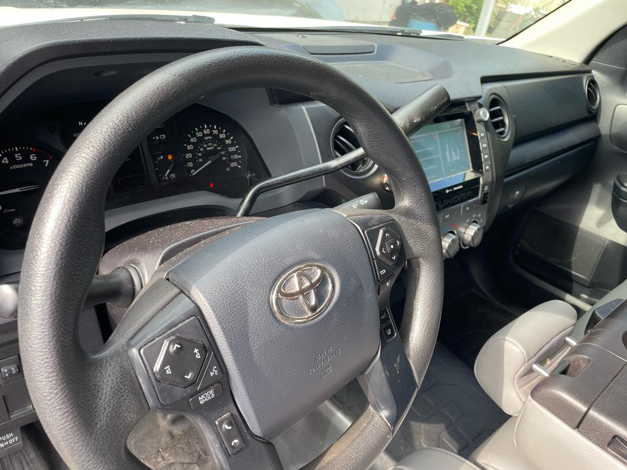 Toyota Tundra SR5 5.7L V8 Double Cab 2WD 2020