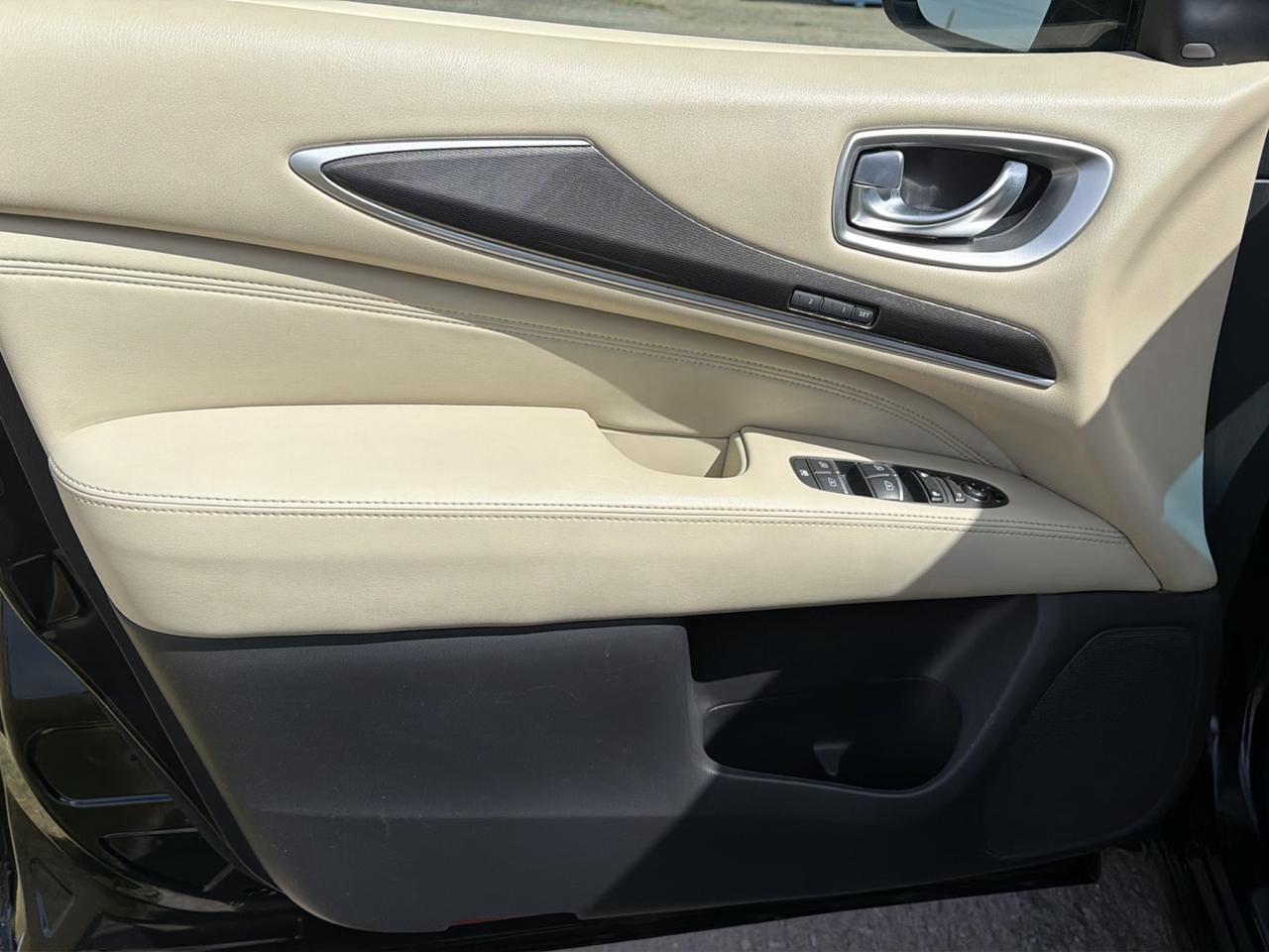 Infiniti QX60 Base FWD 2016