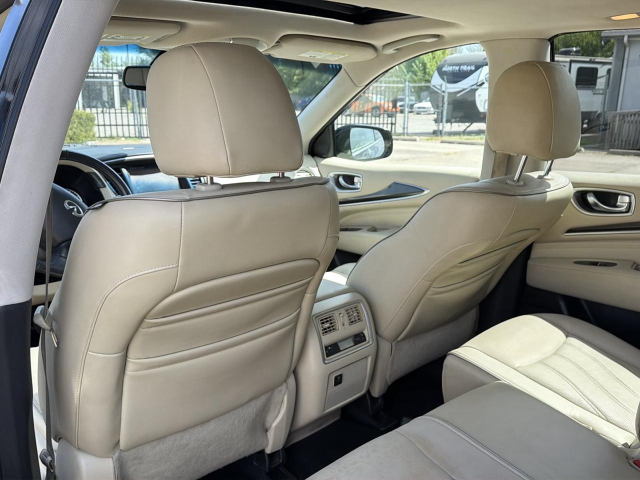 Infiniti QX60 Base FWD 2016