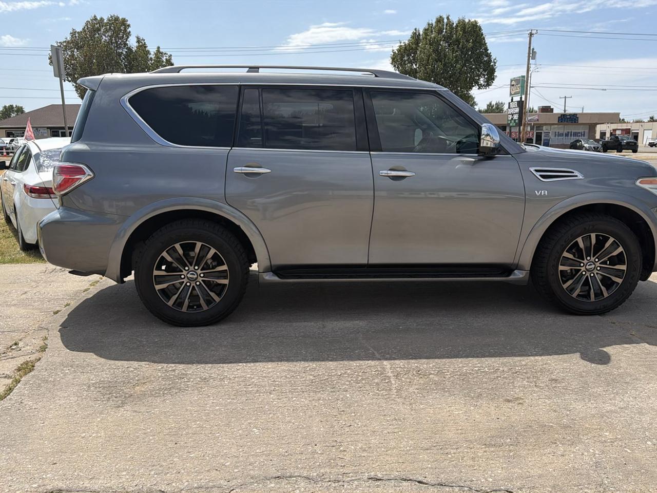 Nissan Armada Platinum 2WD 2017