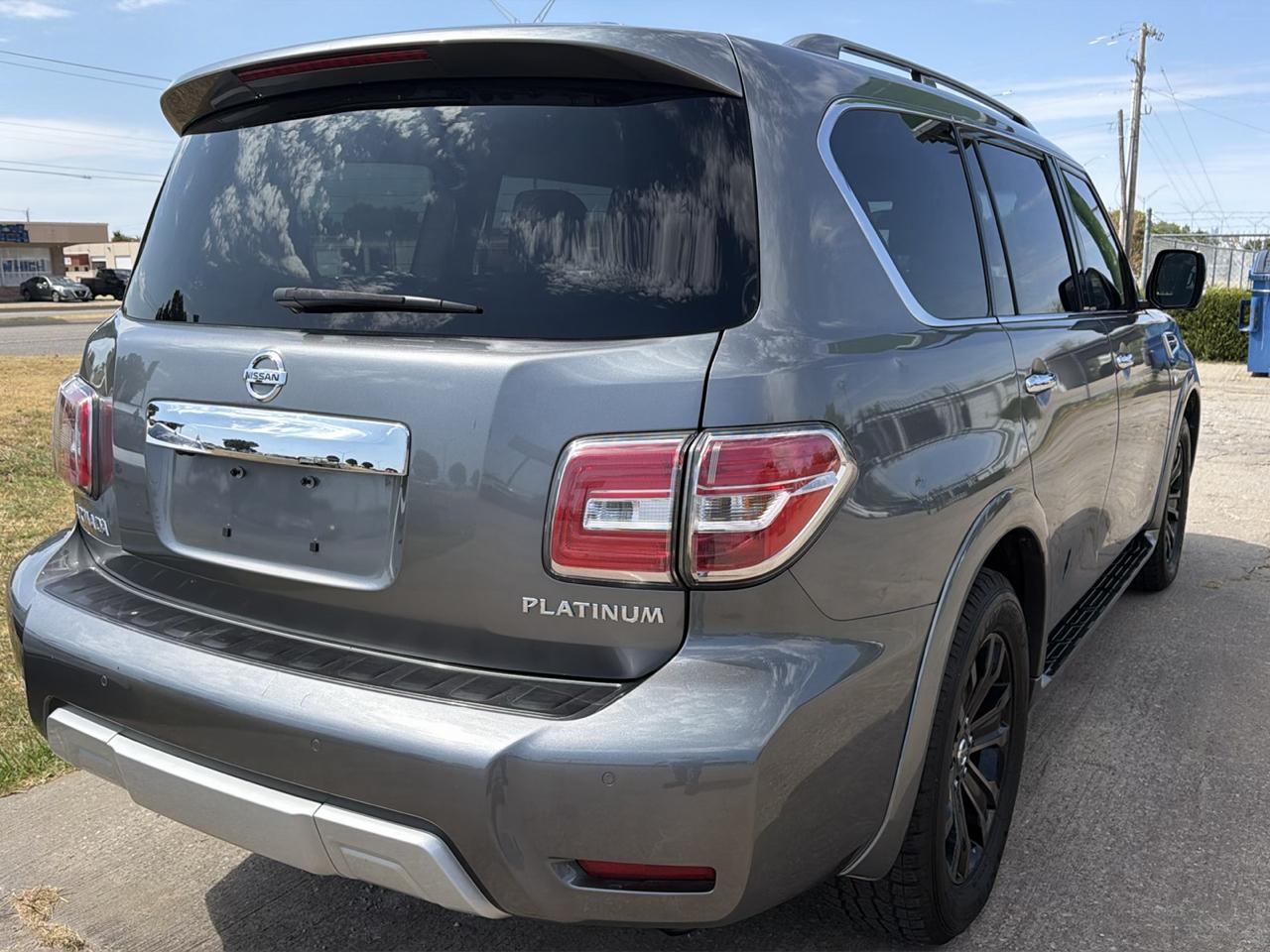 Nissan Armada Platinum 2WD 2017